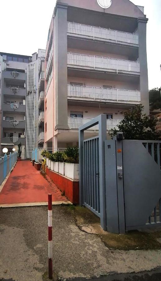 Ferienwohnung Marine Kiss Civitavecchia Exterior foto